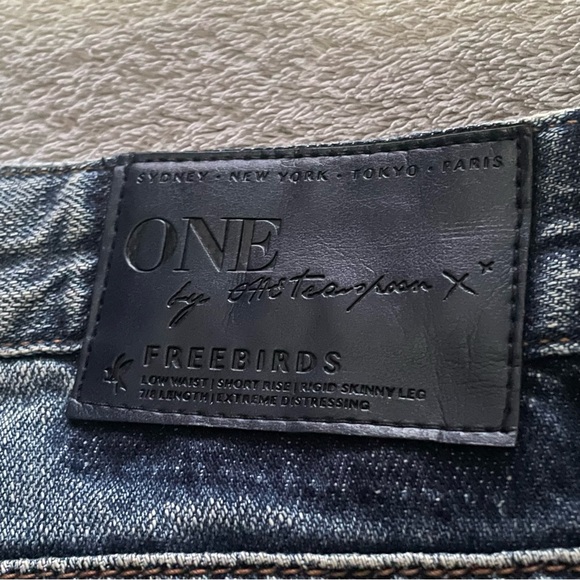 One teaspoon freebirds rigid skinny distressed size 26 light wash - Picture 10 of 14